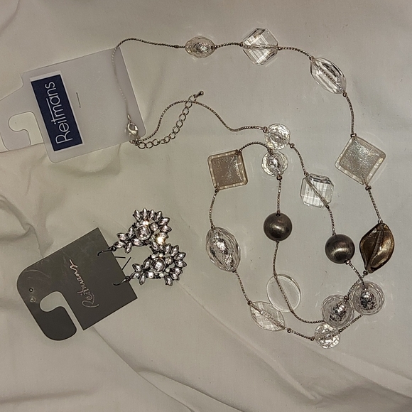 Reitmans Jewelry - 🎉 3 for $20/ Crystal Earrings and Long Floating Stone Necklace